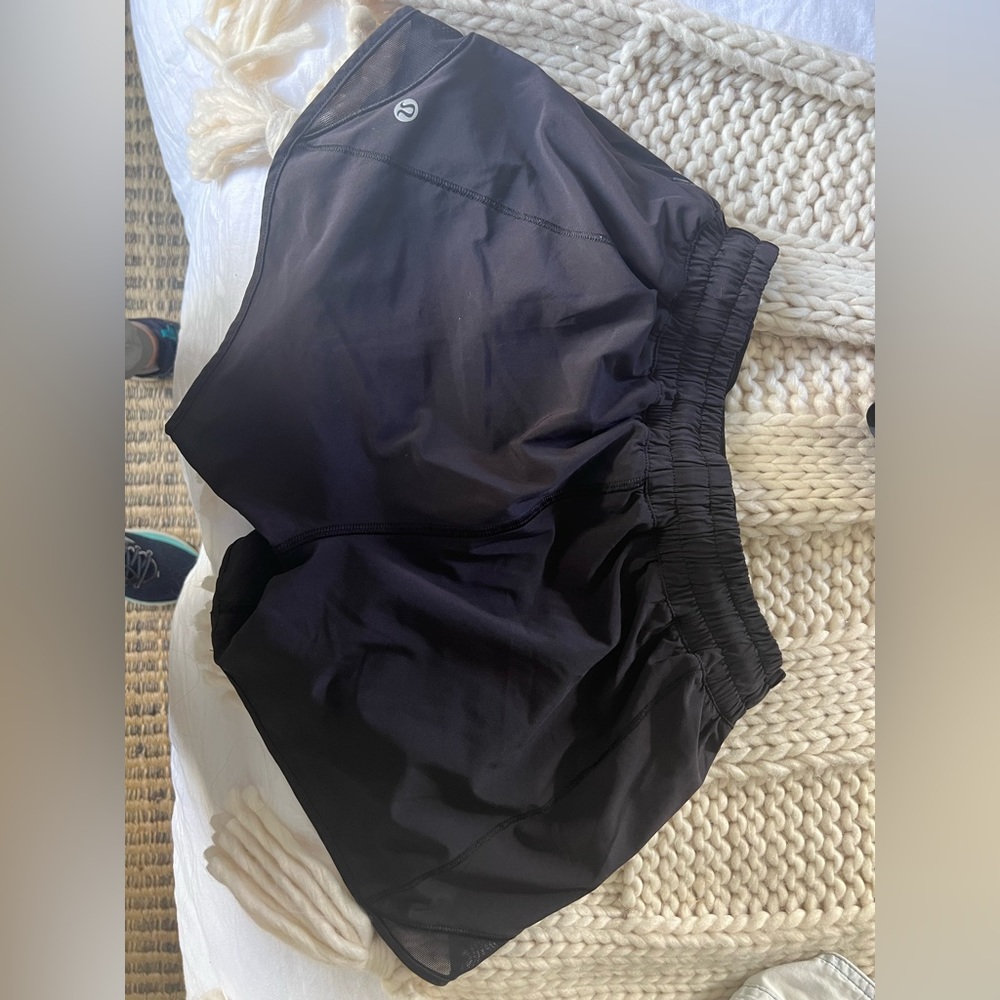 Lululemon shorts size 4